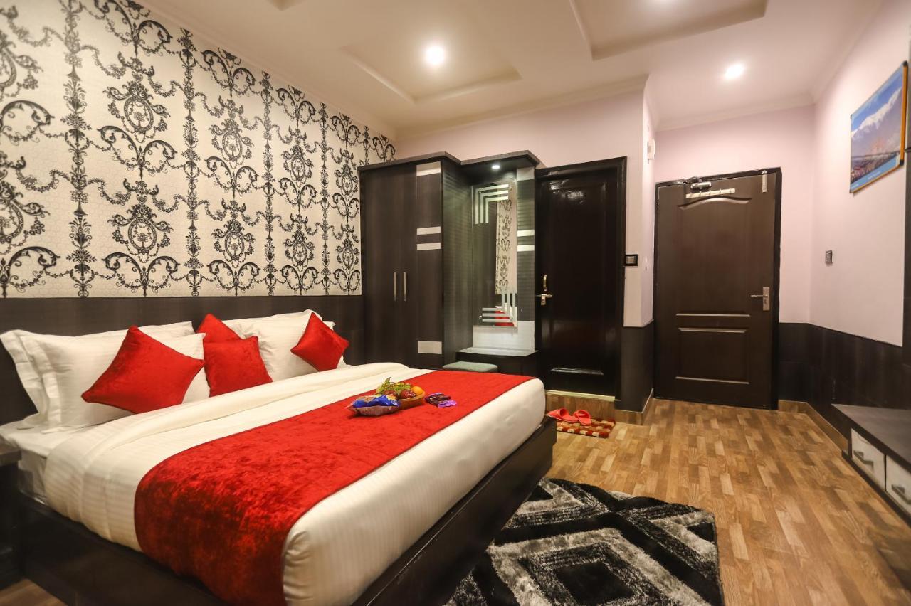 Hotel Holiday Hill, Near Mall Road, Mcleodganj# Parking#Restaurant Dharamshala Exterior foto